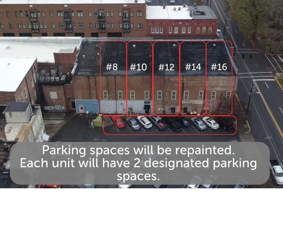 8 East 3rd Avenue Rome, GA 30161 - Photo 5 of 19 a view of a black and white house