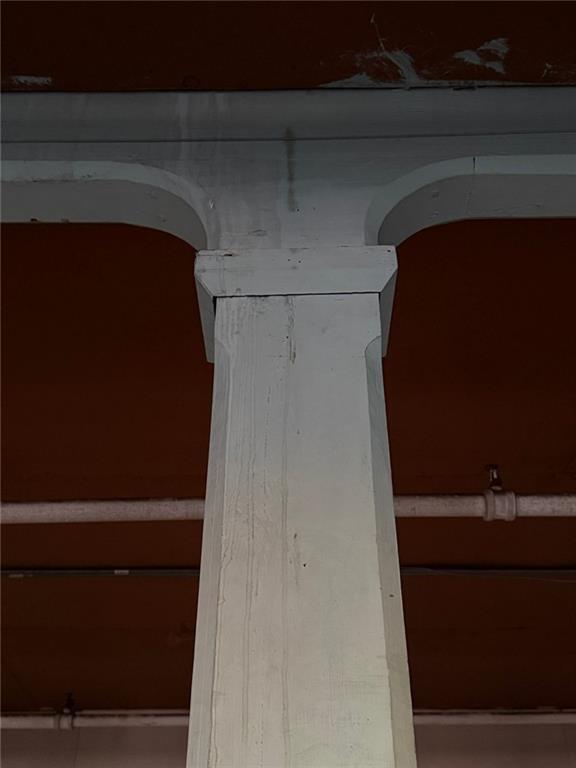 8 East 3rd Avenue Rome, GA 30161 - Photo 6 of 19 a close view of cabinet