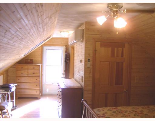 49 Horse Neck Road Warwick, RI 02889 - Photo 7 of 7 Master Bedroom.