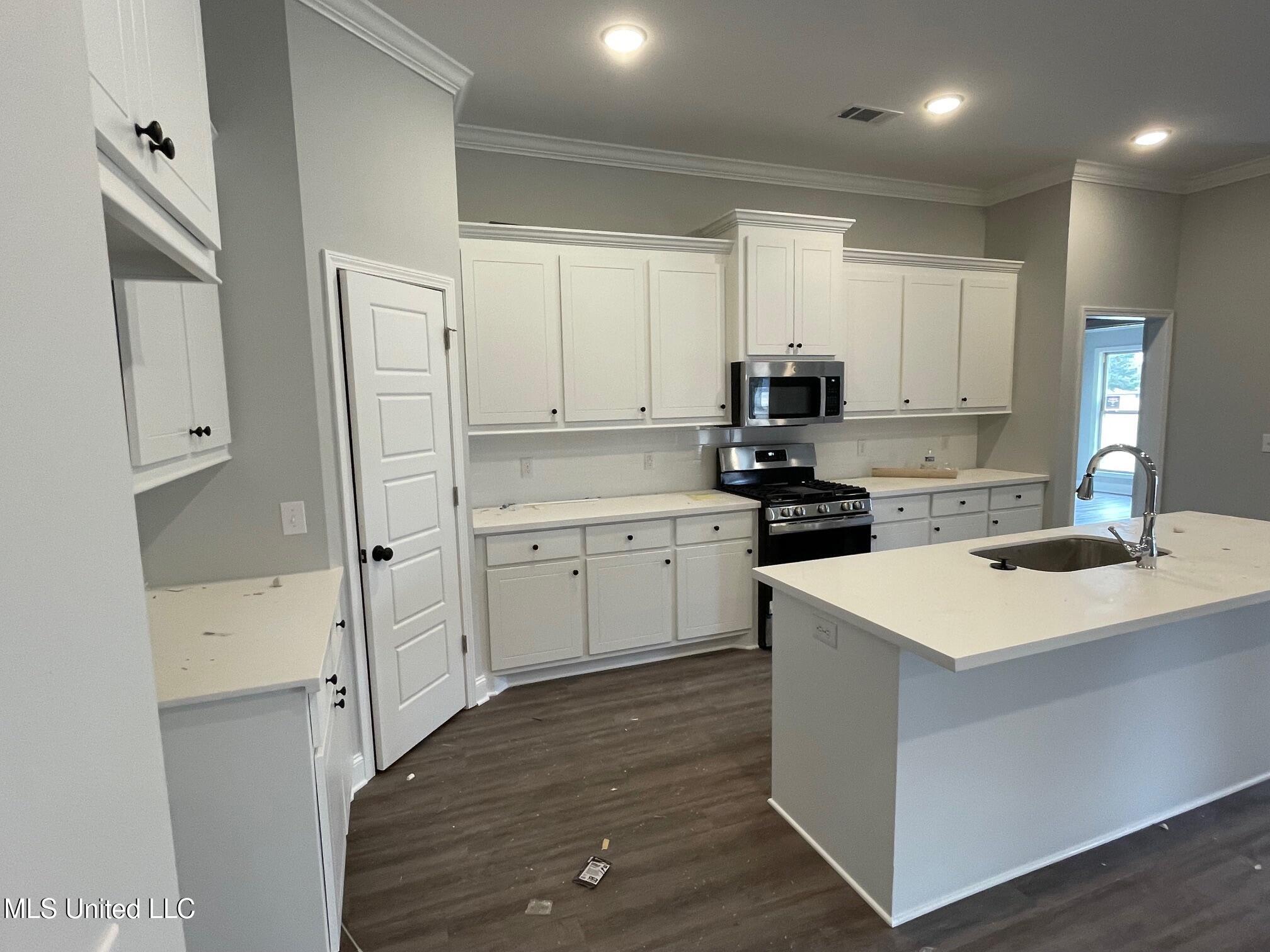 561 Patrick Farms Drive Pearl, MS 39208 - Photo 3 of 10 IMG_1544