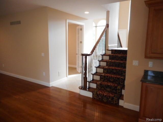 653 Langley Road Rochester Hills, MI 48309 - Photo 30 of 75