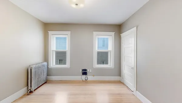 $3,650 | 1 Orient Avenue, Unit 3C, Boston, MA 02128