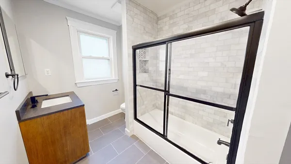 $3,650 | 1 Orient Avenue, Unit 3C, Boston, MA 02128
