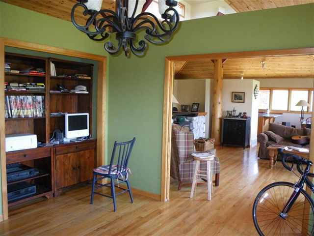 4604 South Dyer Road Spokane, WA 99223 - Photo 4 of 9