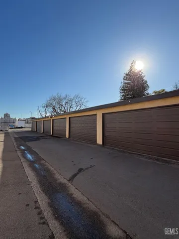 $194,900 | Undisclosed Address, Bakersfield, CA 93309