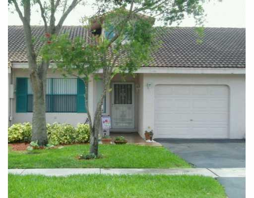 6714 North Pine Island Road, Unit 6714 Tamarac, FL 33321 - Photo 1 of 8 Exterior Front