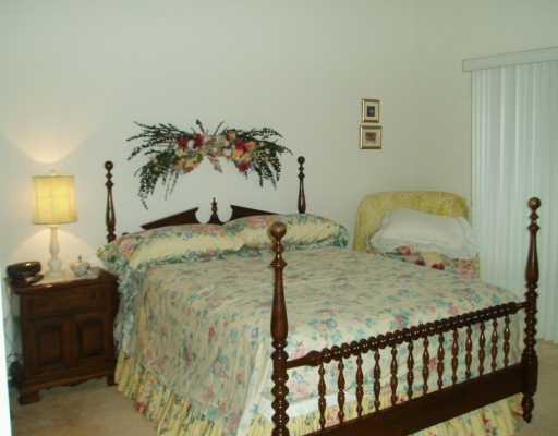 6714 North Pine Island Road, Unit 6714 Tamarac, FL 33321 - Photo 4 of 8 Master Bedroom