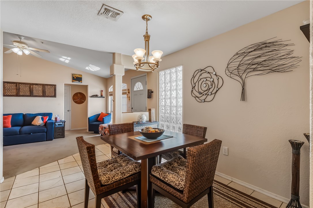 3408 Sunriver Road, Unit 208 Bullhead City, AZ 86429 - Photo 14 of 47 Dining Area