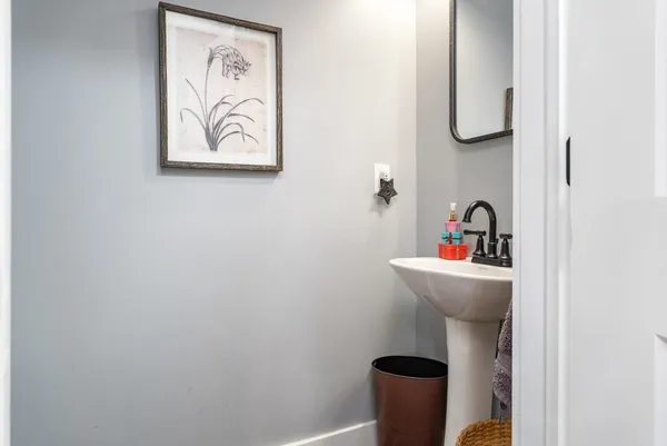 $795,000 | 10716 Harpine Highway, Broadway, VA 22815