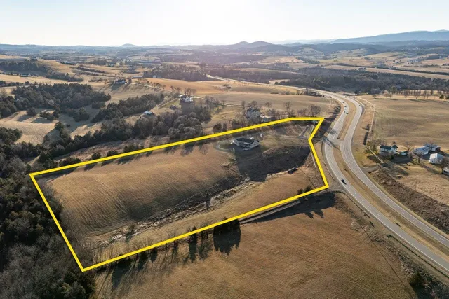 $825,000 | 10716 Harpine Highway, Broadway, VA 22815