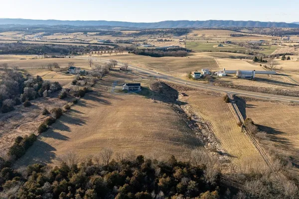 $795,000 | 10716 Harpine Highway, Broadway, VA 22815