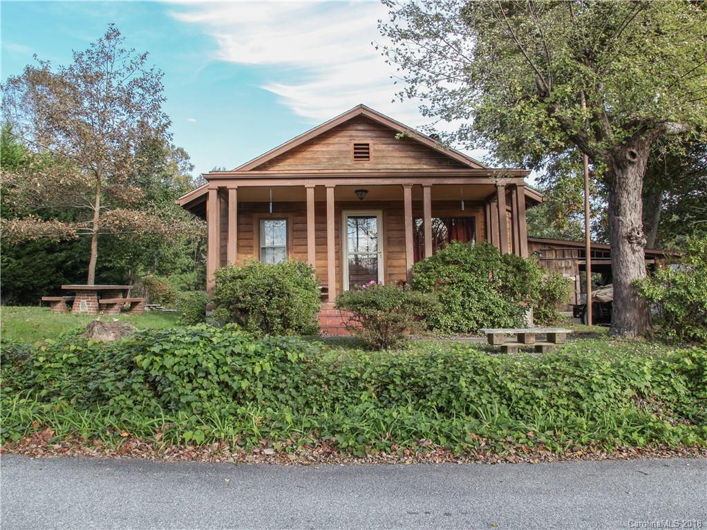 112 East Williams Road Hendersonville, NC 28792 - Photo 1 of 28 Gallery Image 1