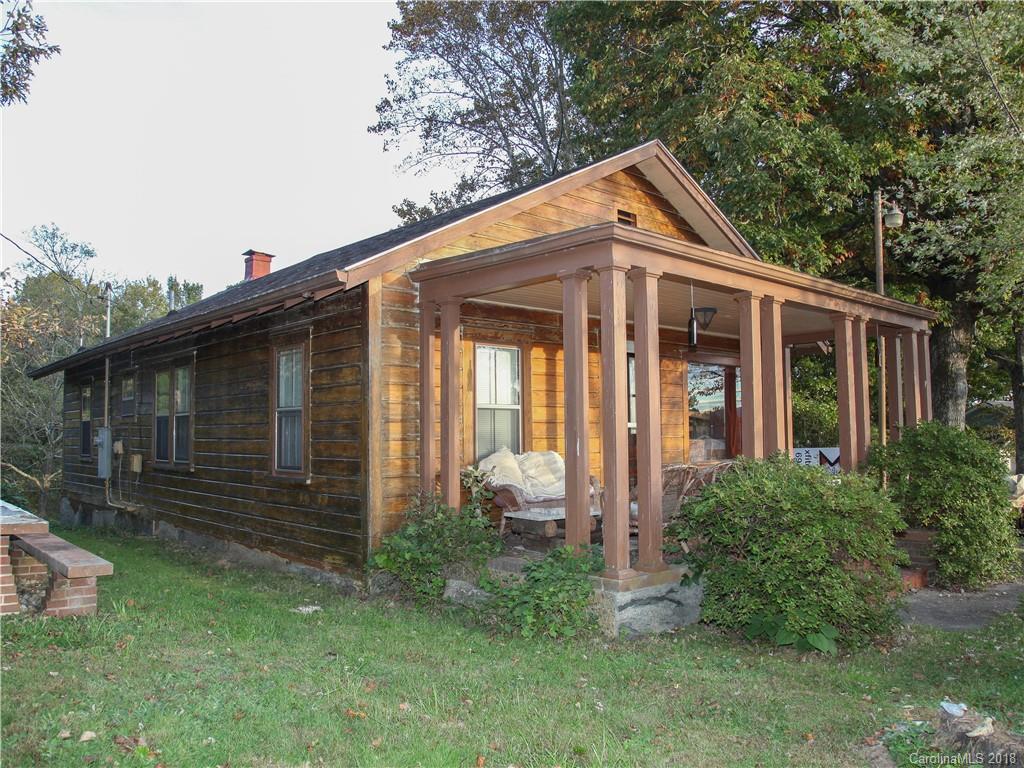 112 East Williams Road Hendersonville, NC 28792 - Photo 2 of 28 Gallery Image 2