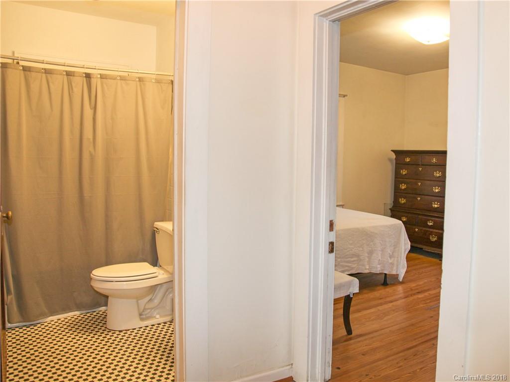 112 East Williams Road Hendersonville, NC 28792 - Photo 11 of 28 Gallery Image 11