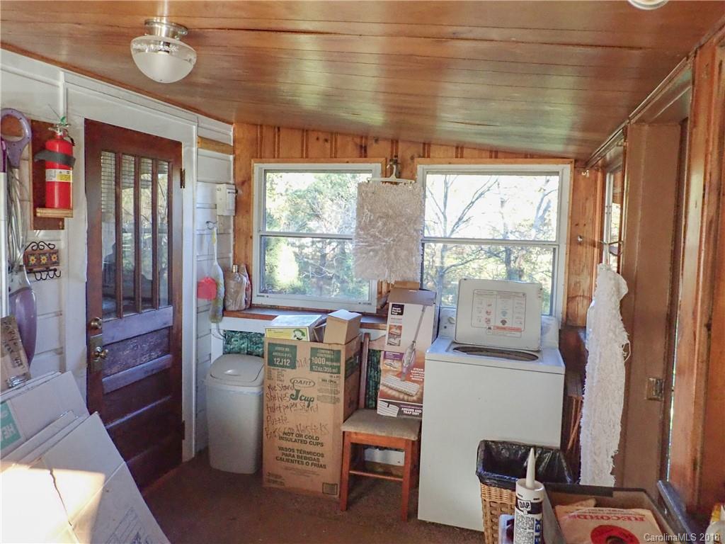 112 East Williams Road Hendersonville, NC 28792 - Photo 16 of 28 Gallery Image 16