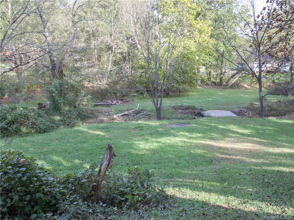112 East Williams Road Hendersonville, NC 28792 - Photo 18 of 28 Gallery Image 18