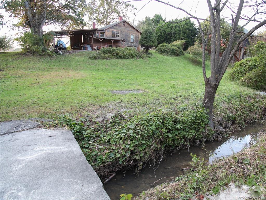 112 East Williams Road Hendersonville, NC 28792 - Photo 26 of 28 Gallery Image 26