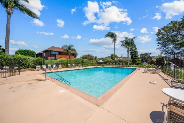 $920,000 | 2459 Caminito Ocean Cove, Cardiff, CA 92007