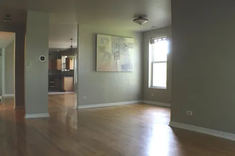 $260,000 | 6800 South Dante Avenue, Unit 3, Chicago, IL 60637