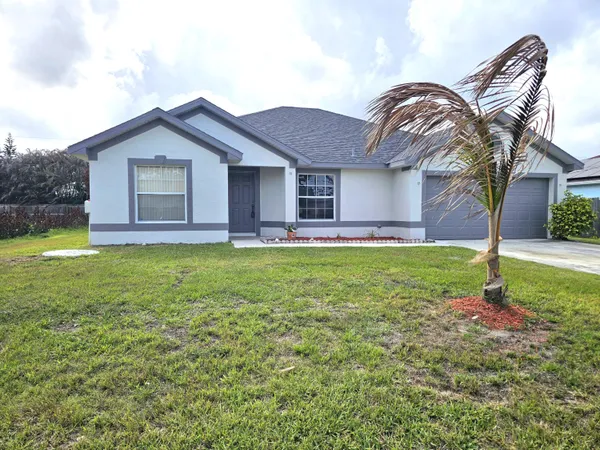 $429,900 | 1714 Southeast Aneci Street, Port St. Lucie, FL 34983