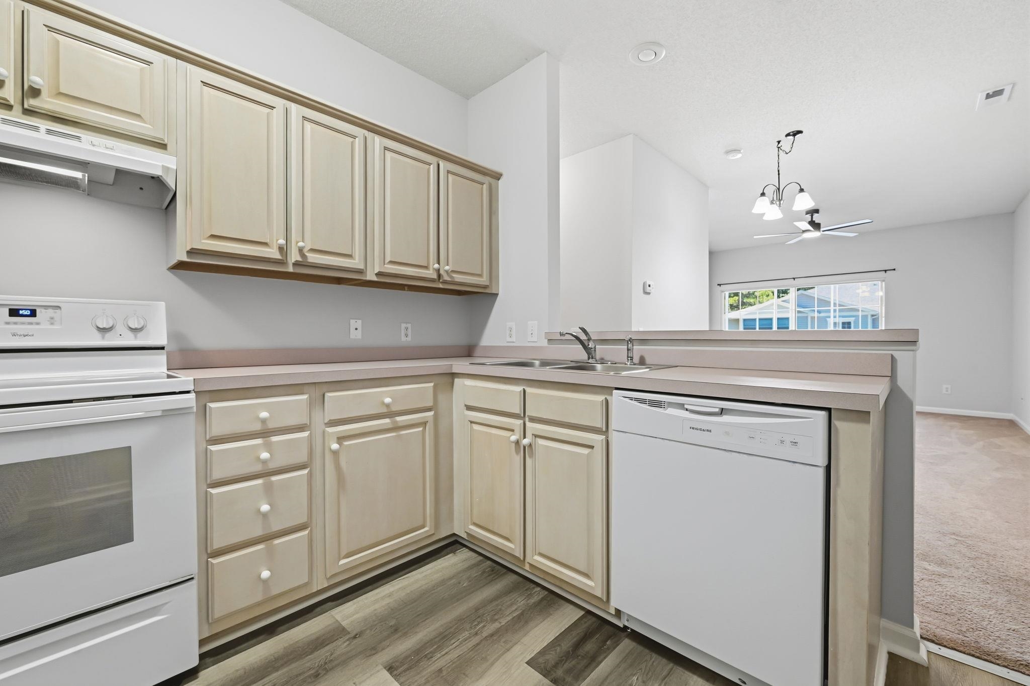 7309 Sweetwater Boulevard, Unit 9 Murrells Inlet, SC 29576 - Photo 4 of 47