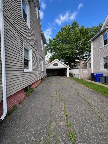 19 Wareham Street Springfield, MA 01108 - Photo 11 of 12