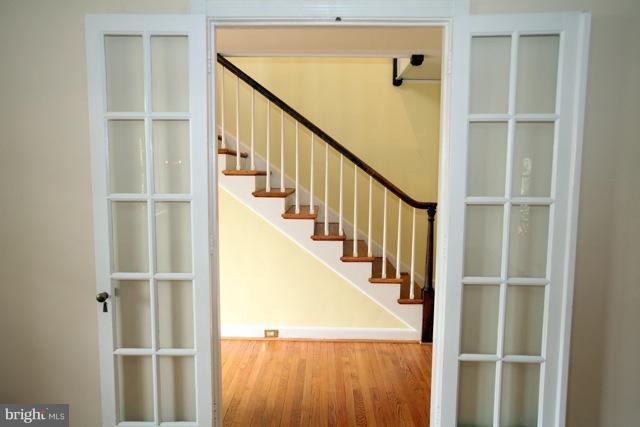 5102 Roland Avenue Baltimore, MD 21210 - Photo 23 of 27 stairs from liv. room