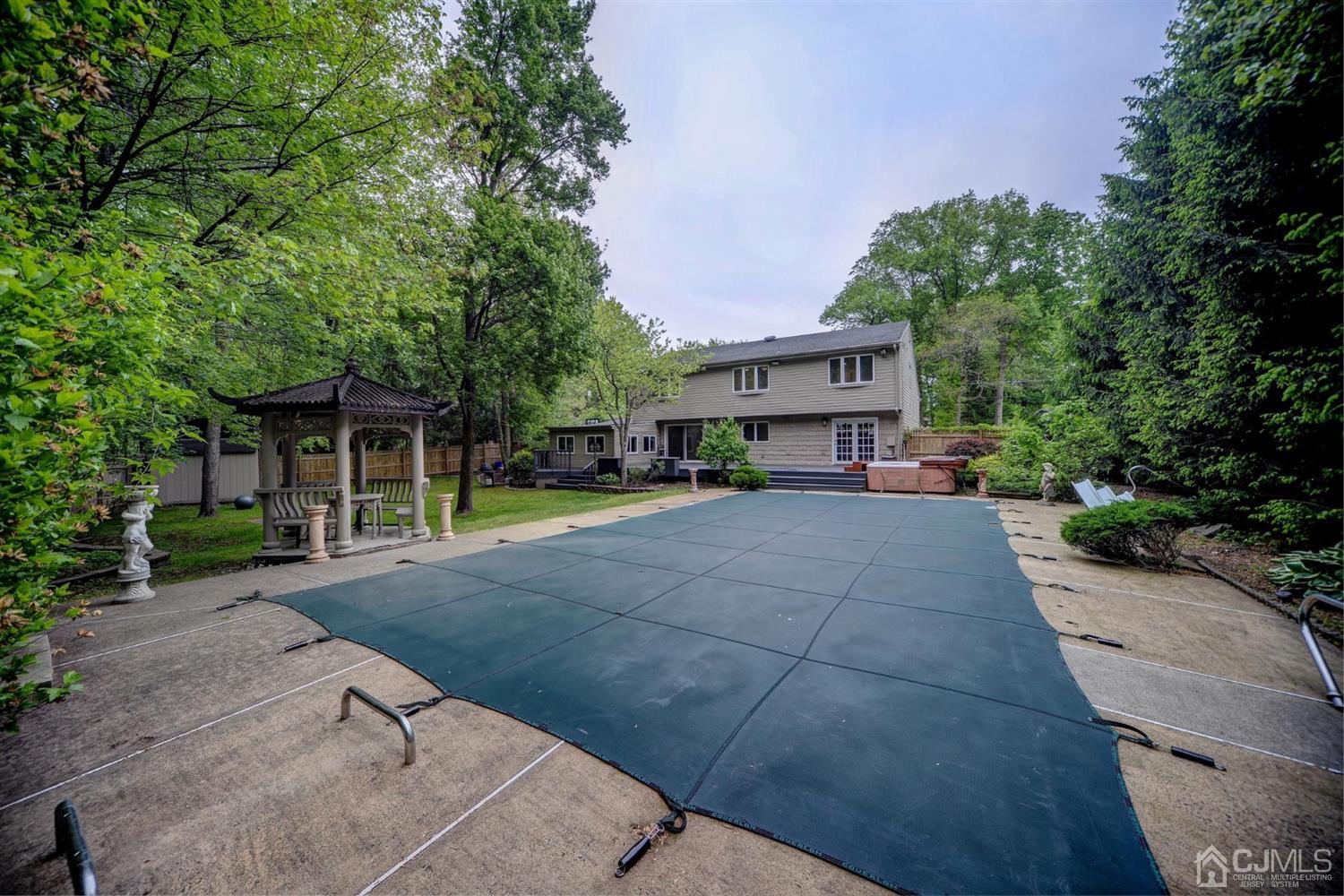 19 Greenwich Road Edison, NJ 08820 - Photo 30 of 39 a house view with a garden space