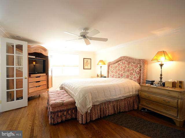 8829 Cold Spring Road Potomac, MD 20854 - Photo 14 of 29 Bedroom (Master)