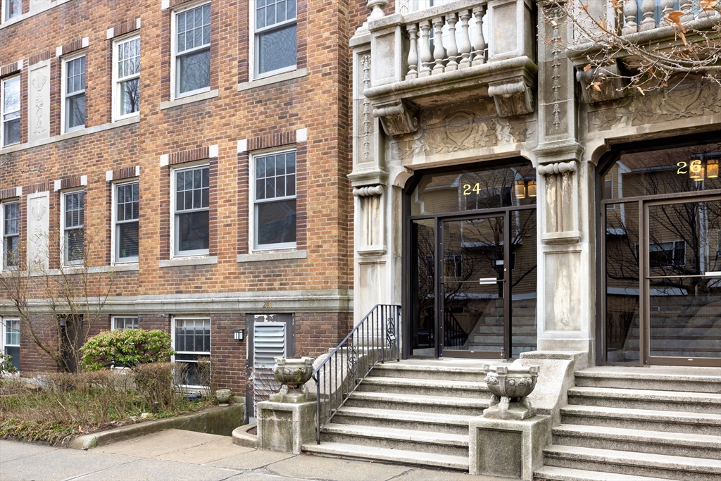 24 John Street, Unit 2 Brookline, MA 02446 - Photo 14 of 14