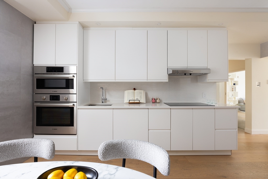 24 John Street, Unit 2 Brookline, MA 02446 - Photo 8 of 14