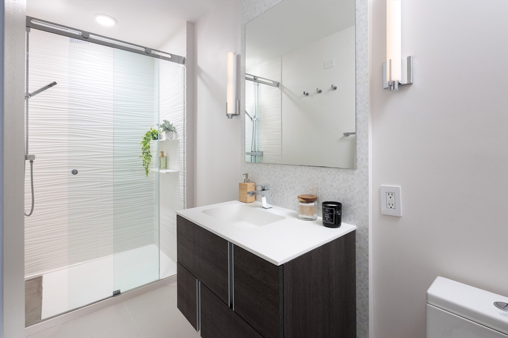 24 John Street, Unit 2 Brookline, MA 02446 - Photo 10 of 14