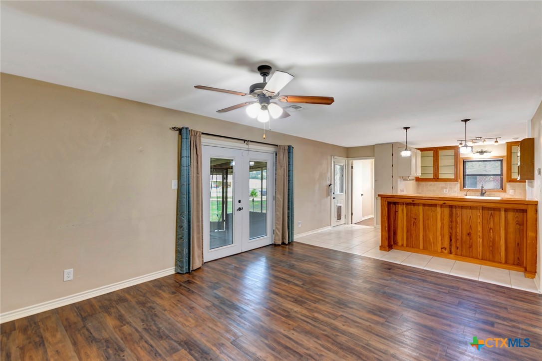 503 Angus Street Victoria, TX 77904 - Photo 12 of 42