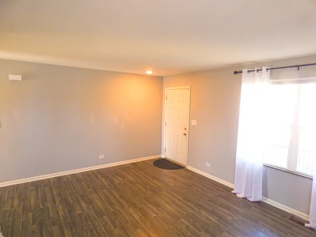 $400,400 | 6010 Winterhaven Drive, Joliet, IL 60431