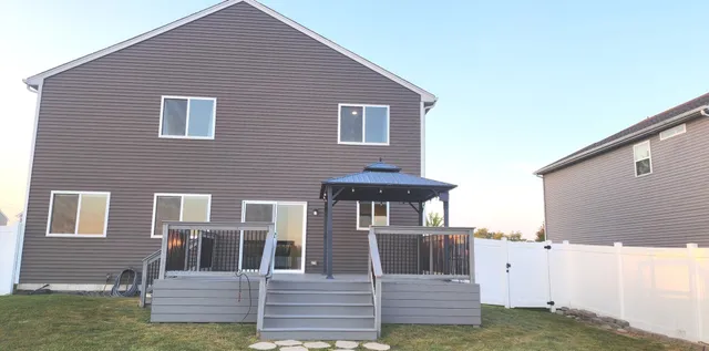 $400,400 | 6010 Winterhaven Drive, Joliet, IL 60431