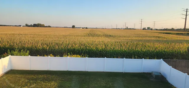 $400,400 | 6010 Winterhaven Drive, Joliet, IL 60431