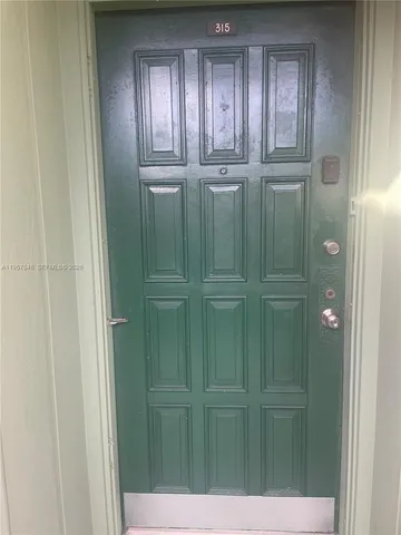 $1,900 | 10525 Southwest 112th Avenue, Unit 315, Miami, FL 33176