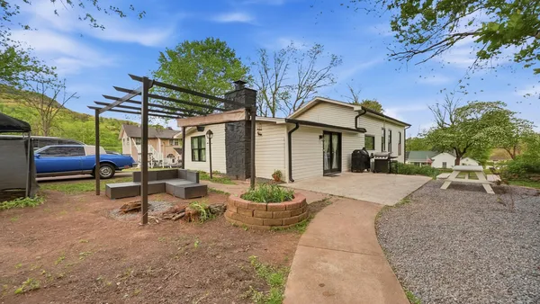 $305,000 | 306 Pine Avenue, South Pittsburg, TN 37380