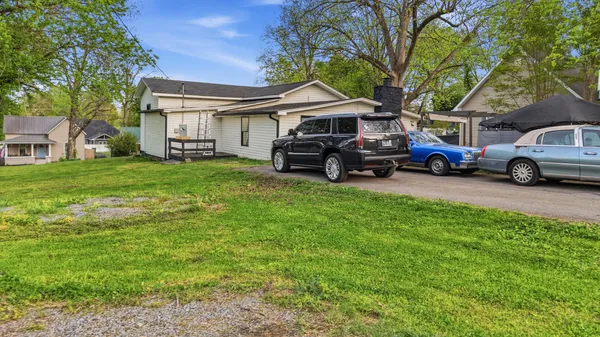 $305,000 | 306 Pine Avenue, South Pittsburg, TN 37380