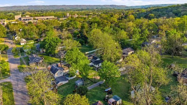 $305,000 | 306 Pine Avenue, South Pittsburg, TN 37380