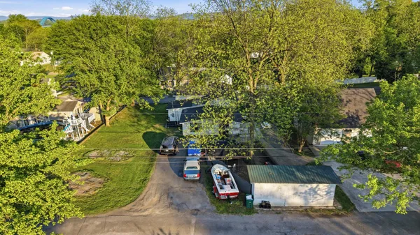 $305,000 | 306 Pine Avenue, South Pittsburg, TN 37380