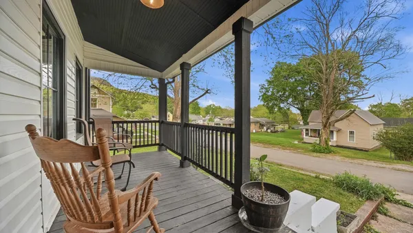 $305,000 | 306 Pine Avenue, South Pittsburg, TN 37380