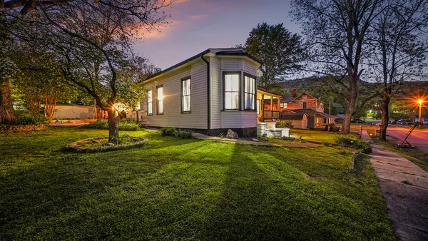 $305,000 | 306 Pine Avenue, South Pittsburg, TN 37380