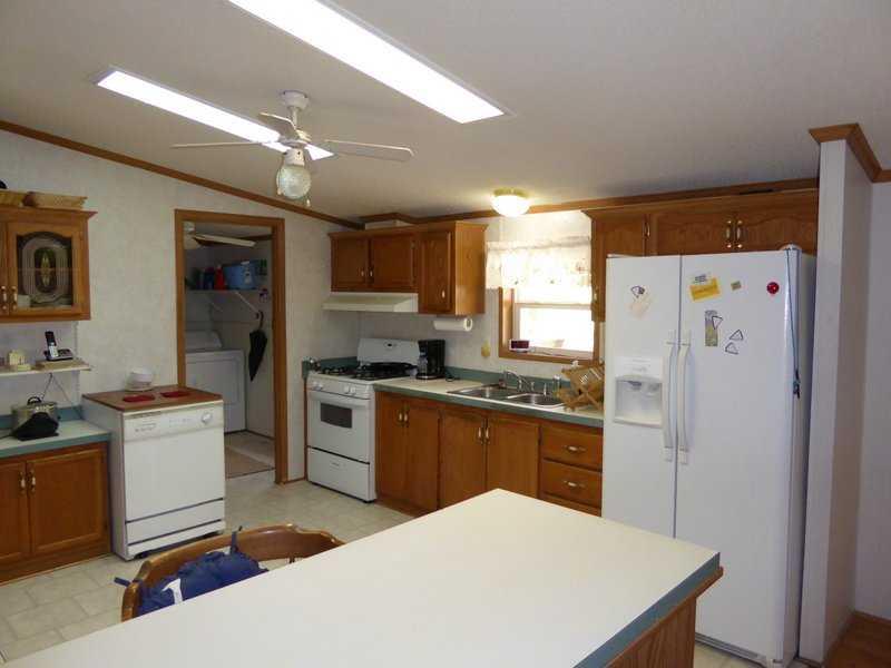 154 Brethren Summit Road Farmington, PA 15437 - Photo 14 of 17 Kitchen.
