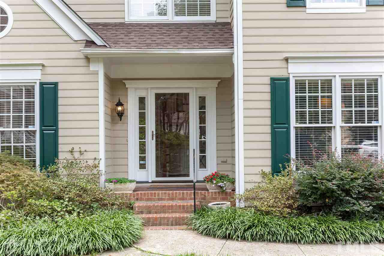 121 Nuttree Way Durham, NC 27713 - Photo 2 of 26