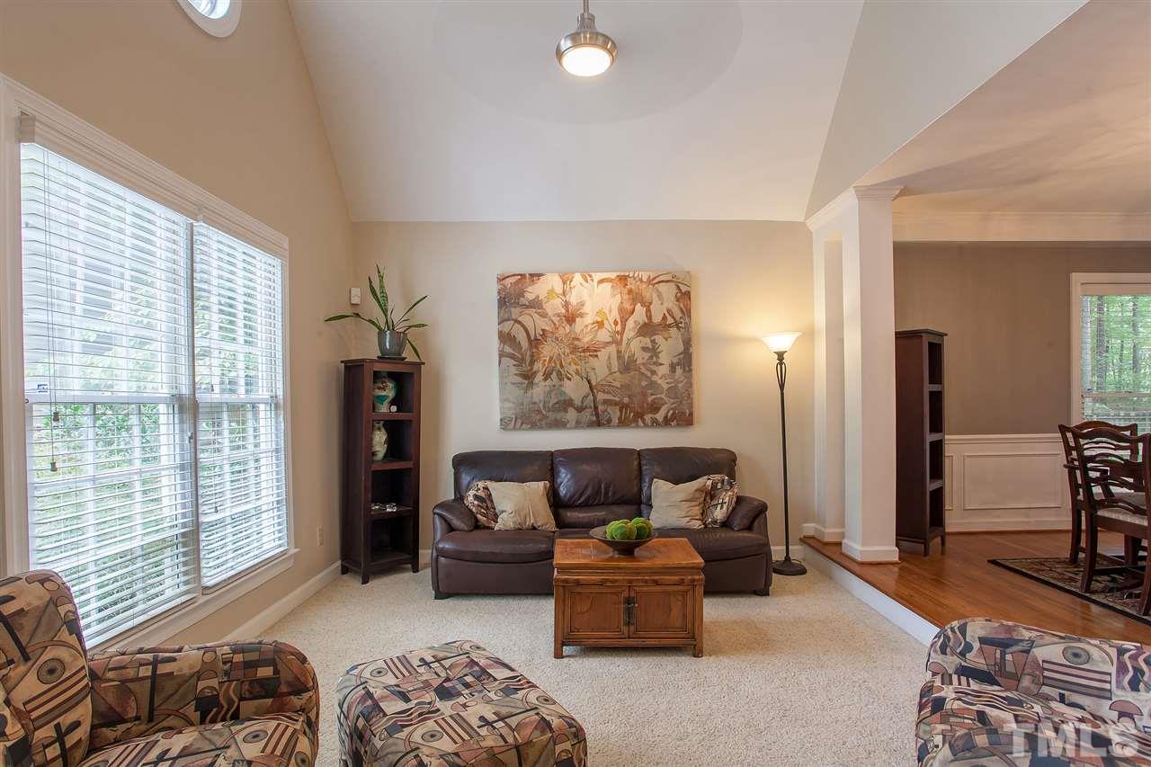 121 Nuttree Way Durham, NC 27713 - Photo 6 of 26