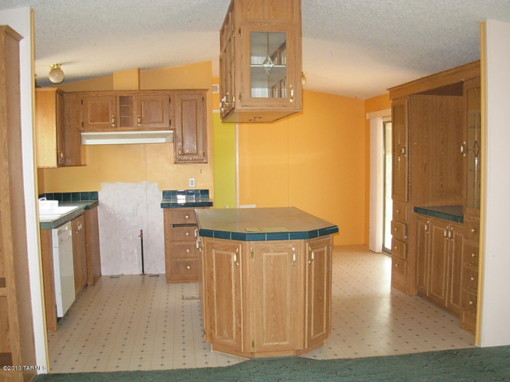 6065 North Avra Road Tucson, AZ 85743 - Photo 13 of 14