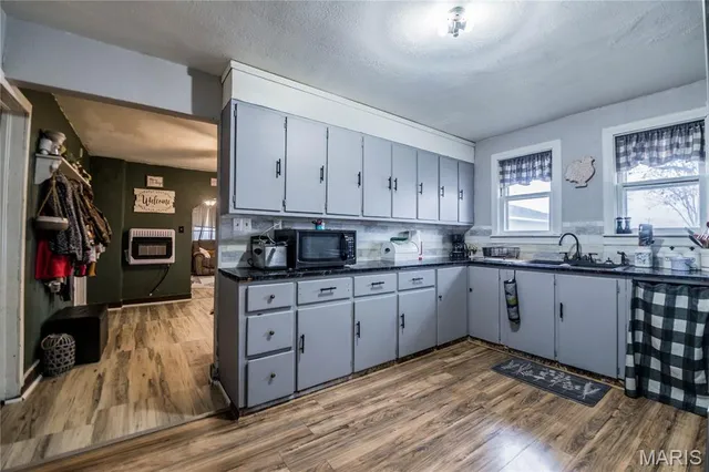 $79,900 | 6928 State Highway, Broseley, MO 63932