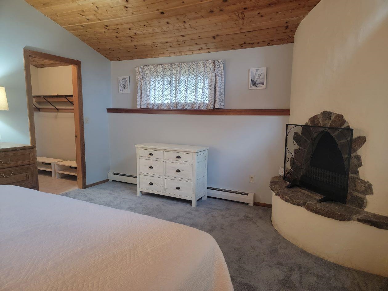 762 Roaring Brook Road Killington, VT 05751 - Photo 5 of 30