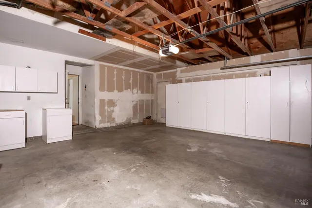 $395,000 | 44609 Grove Lane, Lancaster, CA 93534